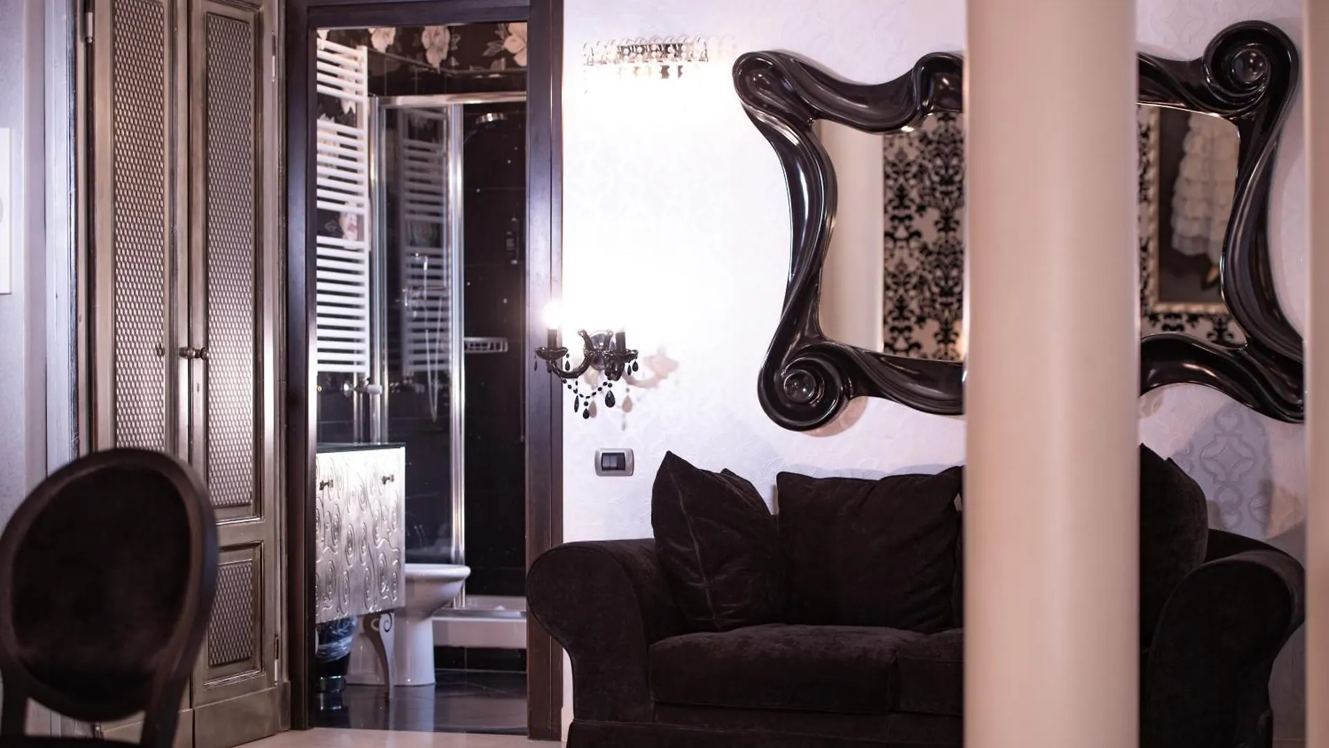 **  Contessa Arrivabene Antica Dimora Bed & Breakfast Rome Italy