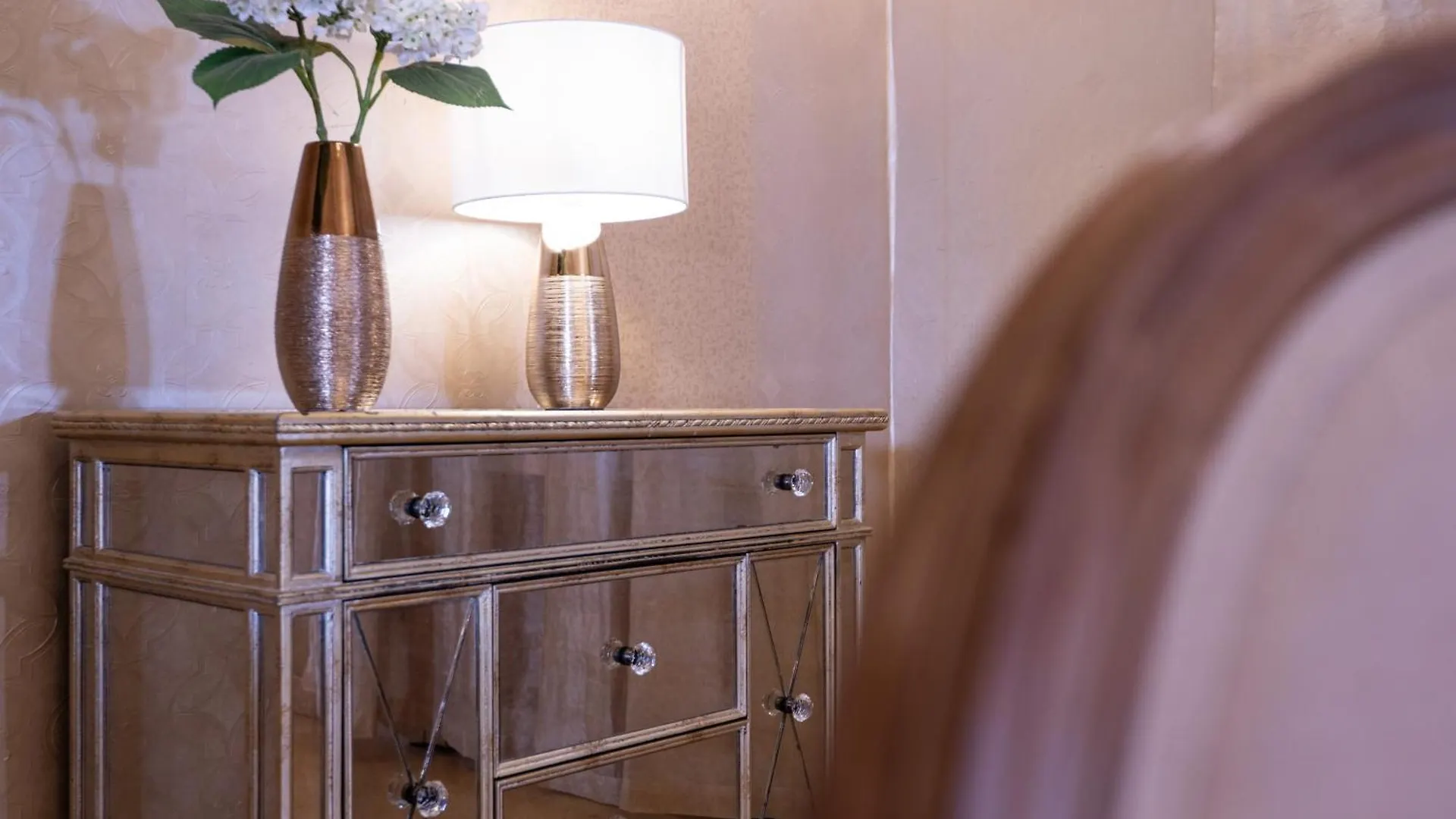 Contessa Arrivabene Antica Dimora Bed & Breakfast Rome