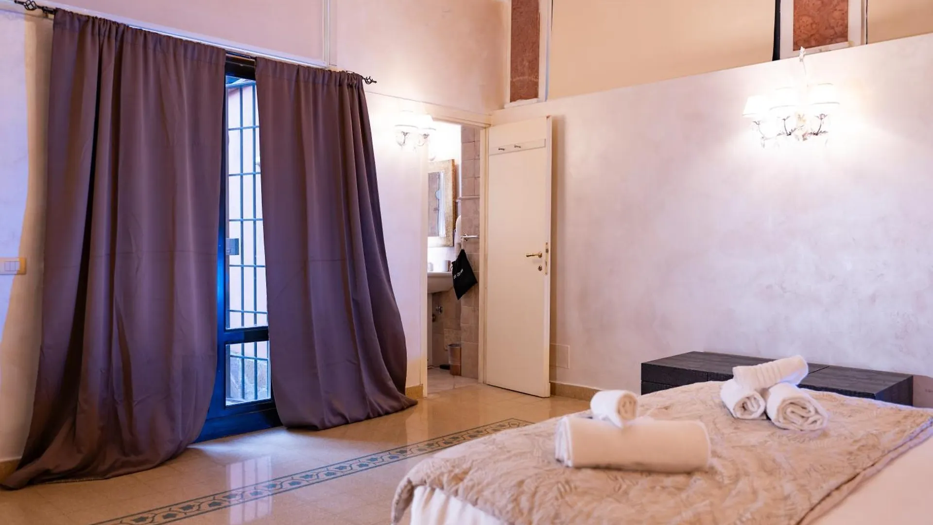 Contessa Arrivabene Antica Dimora Bed & Breakfast Rome